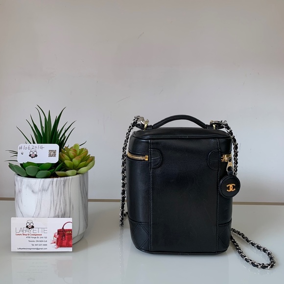 Chanel Vintage Cosmetics bag - Picture 3 of 5